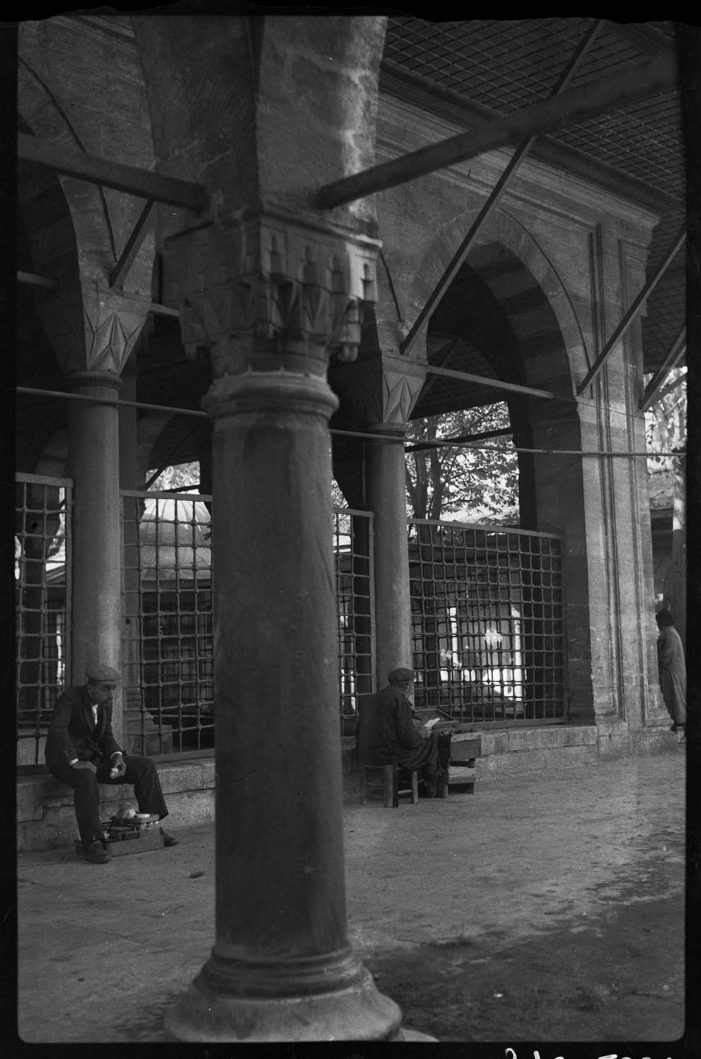 Détail des arcades de la cour intérieure
